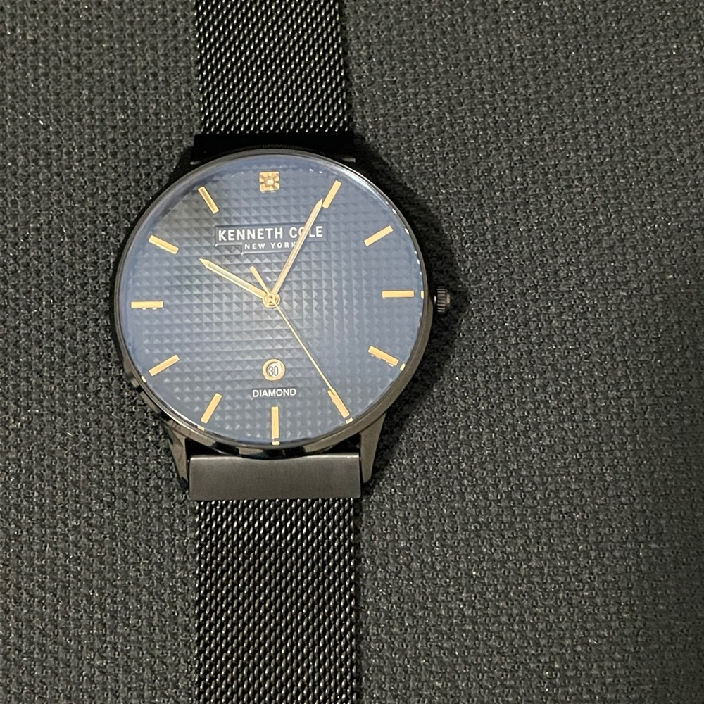 BRAND NEW Kenneth Cole Men's Fashion Stainless Steel Mesh Quartz Watch